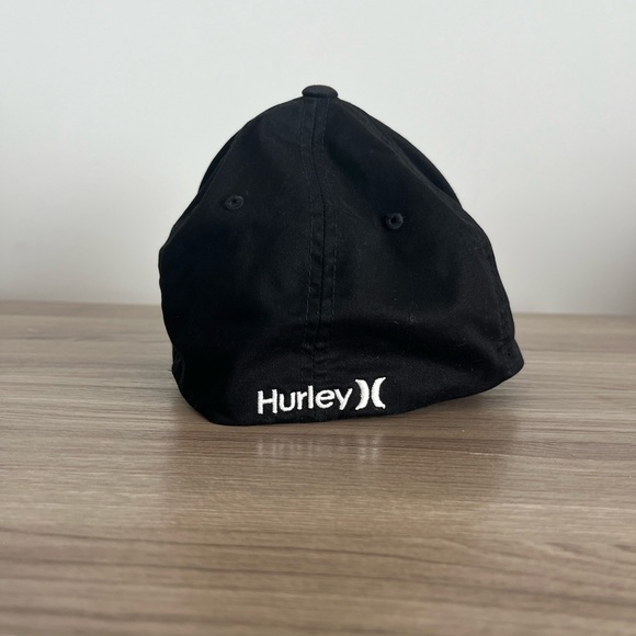Hurley Mens Black Fitted Hat Small - Picture 2 of 2